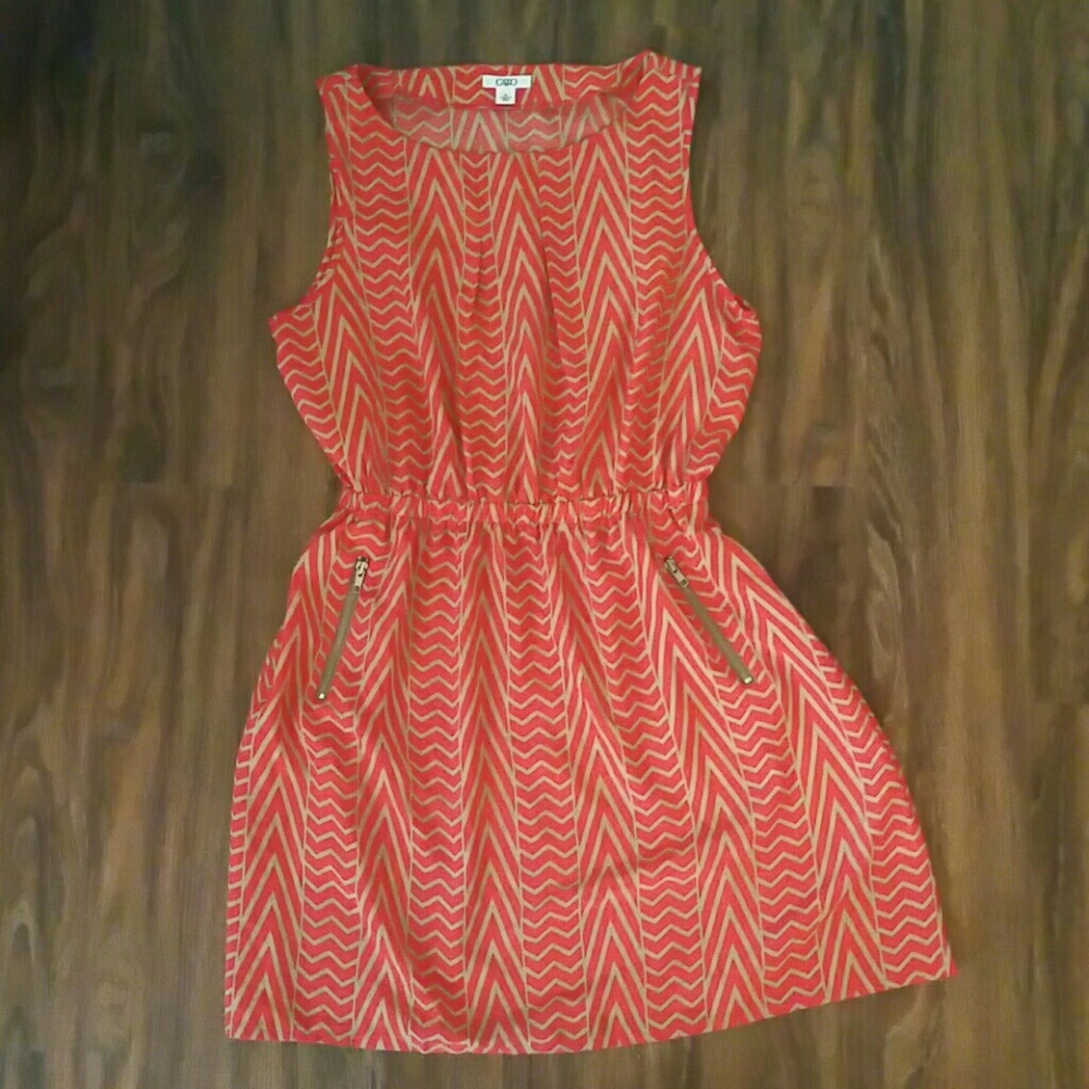 Chevron pattern dress size XL